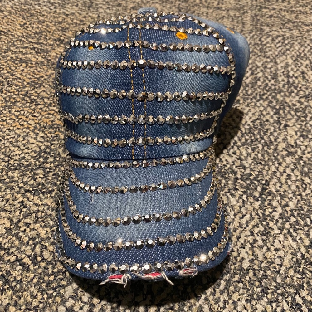 Woman’s baseball style hat